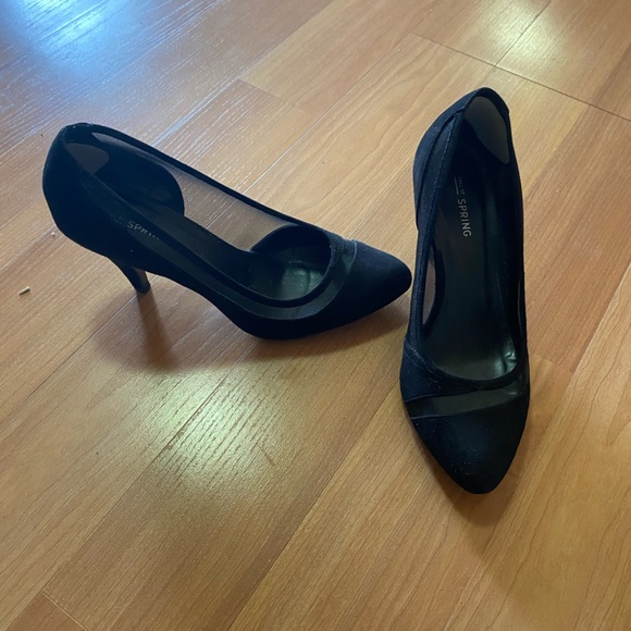 Black heels - Picture 2 of 2